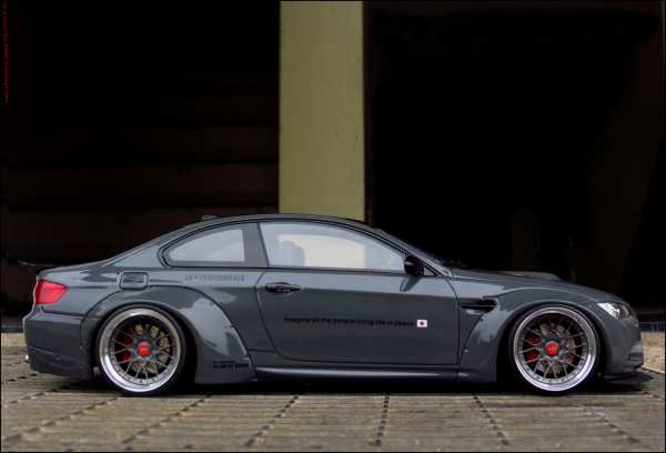 1:18 BMW E92 M3 Liberty Walk Breitbau Edition